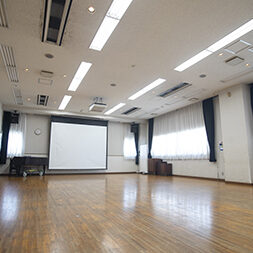 茅ヶ崎市勤労市民会館公式サイト掲載のA研修室写真