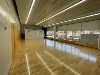 篠原地区センター公式サイト掲載のマルチルーム写真
